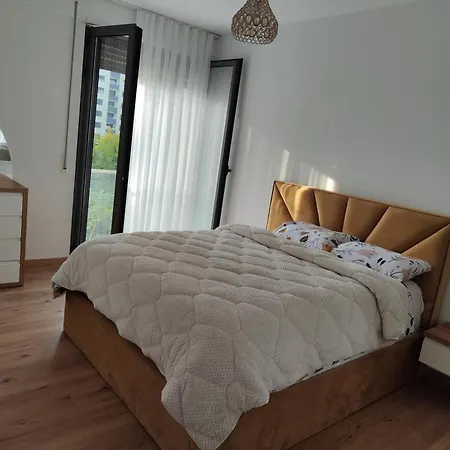 Komsi Group 아파트 티라나