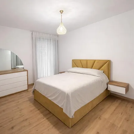 Apartamento Komsi Group Tirana