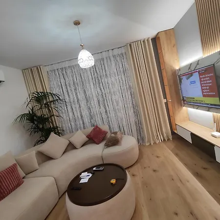 Komsi Group 티라나