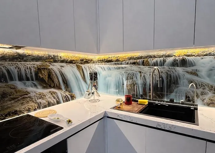 아파트 Komsi Group *