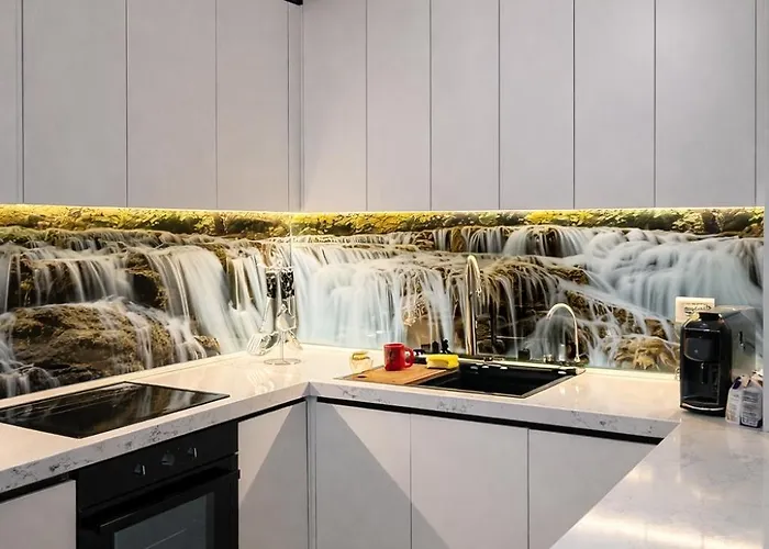 아파트 Komsi Group *