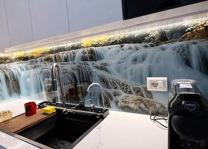 Komsi Group 아파트 *