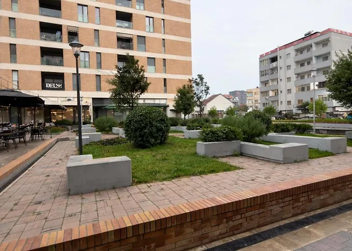 Komsi Group * 티라나