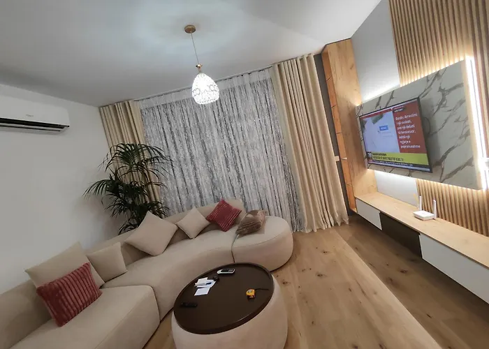 Komsi Group 티라나